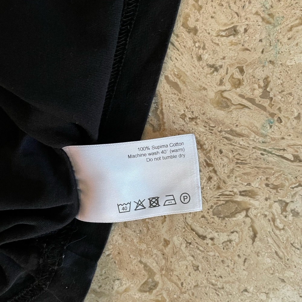 Black V-Neck Short Sleeve Tee - Picture 4 of 5